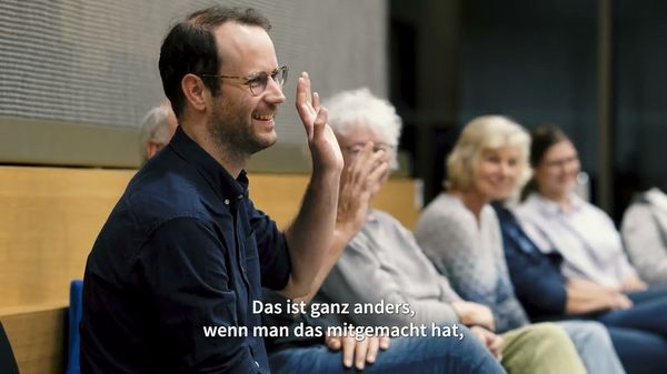 Dr. Josef Merk berichtet über Sprechen & Zuhören